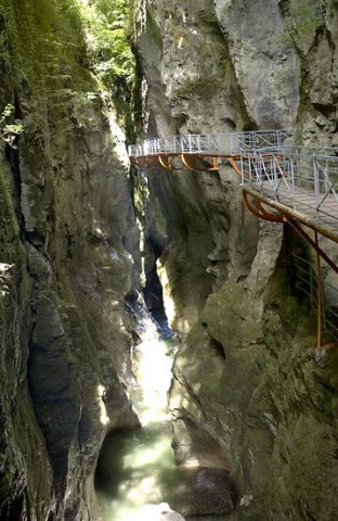 Gorges of the Fier - French Moments